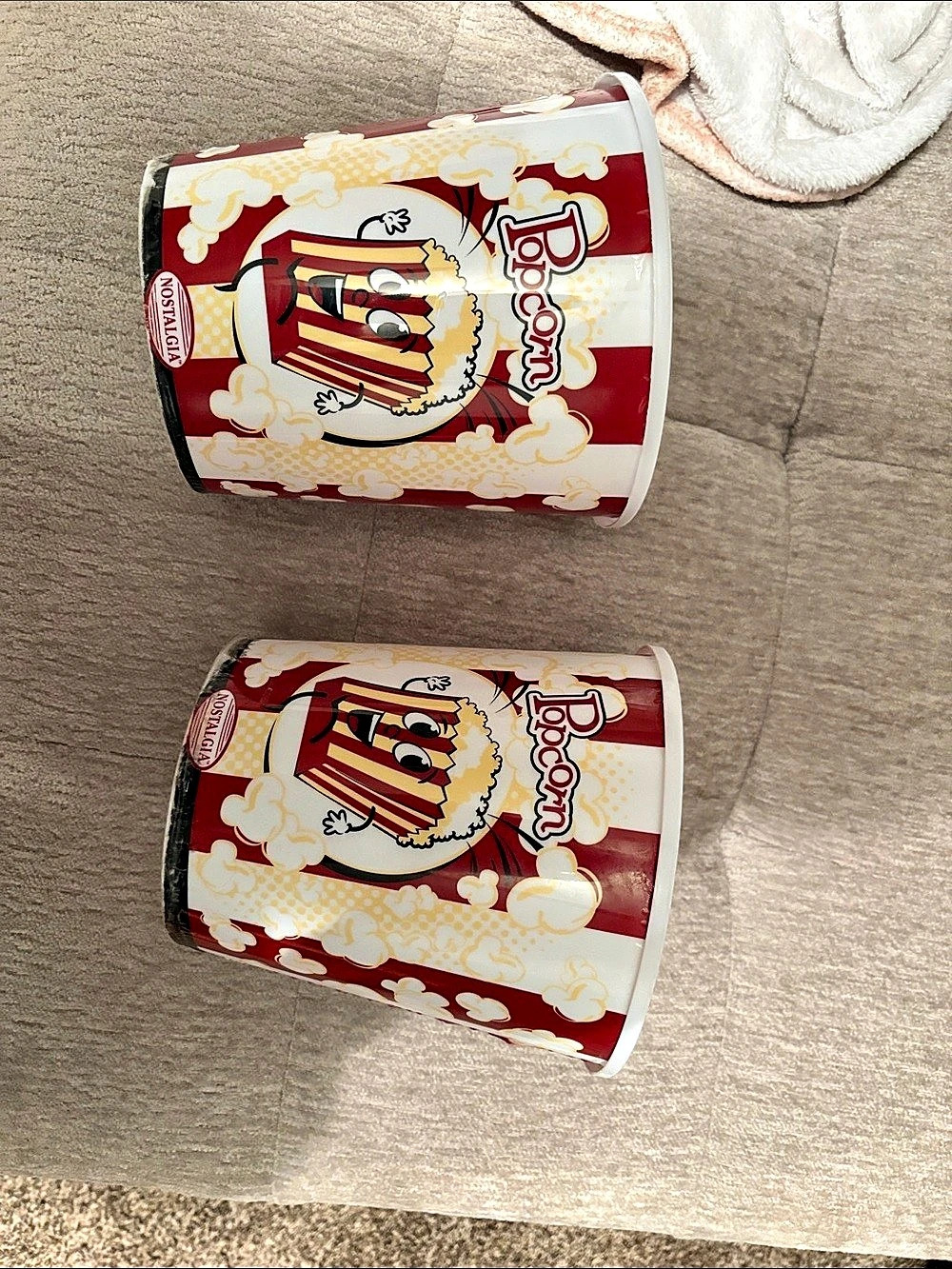 Red & White Printed Kitchen Set